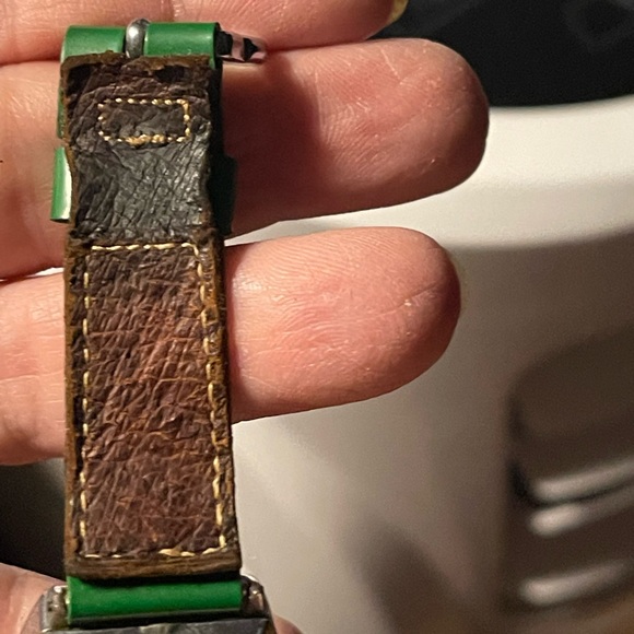 Vintage-Mickey mouse watch with green band